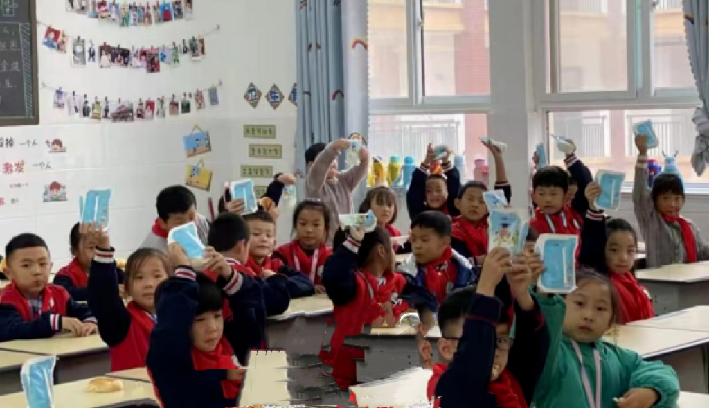 未來可期 健康護航丨花花牛乳業(yè)集團取得學生飲用奶常、低溫發(fā)酵乳生產(chǎn)資質