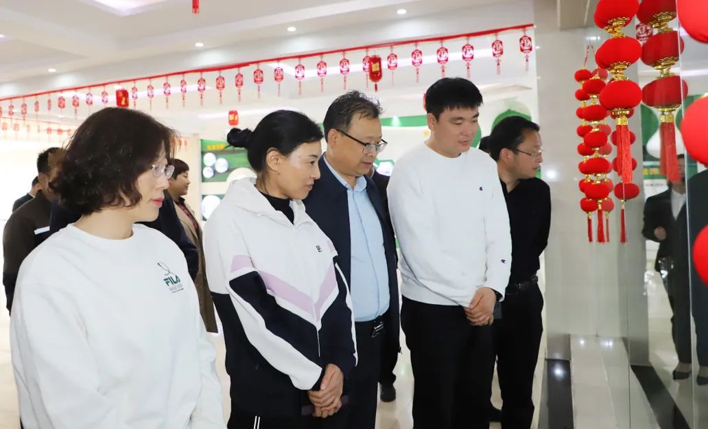 花花牛丨駐馬店市遂平縣政協黨組書記、主席張衛東一行蒞臨花花牛魯山瑞亞牧場參觀