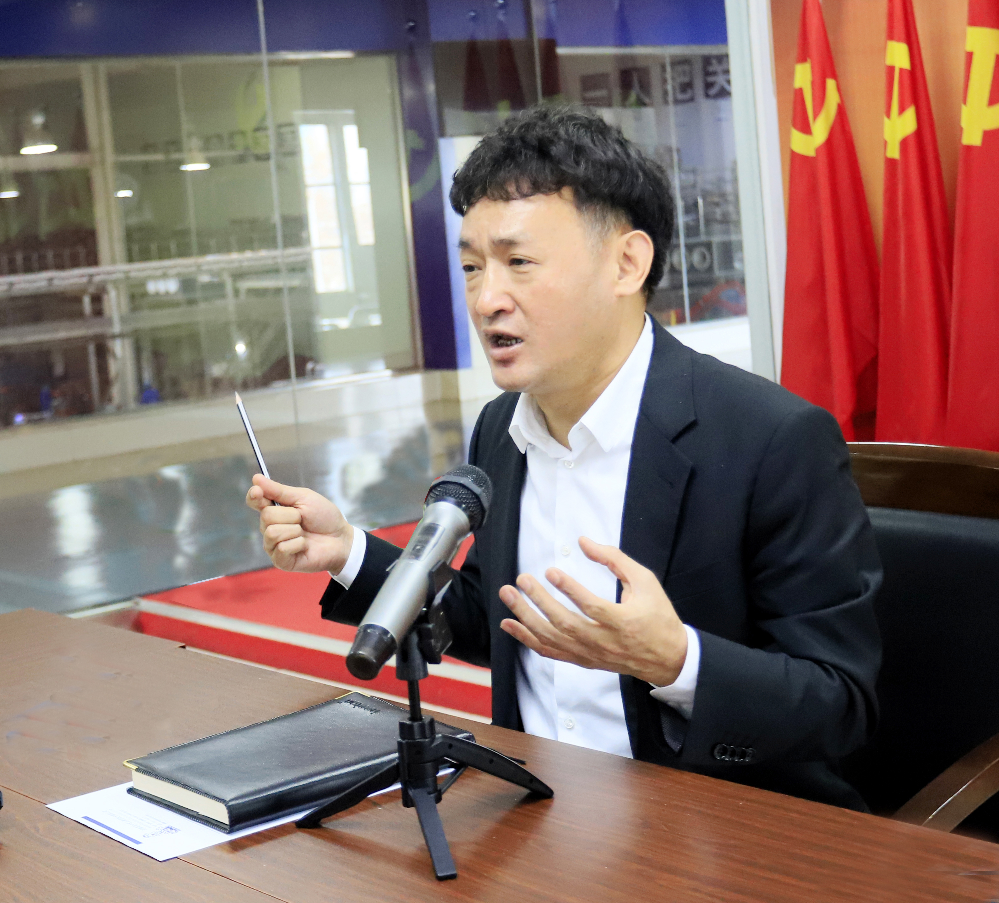 鼓足干勁、攻堅克難，決戰2021 ，推動花花牛再上新臺階