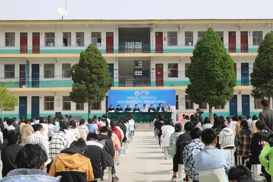 花花牛 | 花花牛乳業集團2021中國小康牛奶行動 公益助學捐贈儀式在太康縣舉行