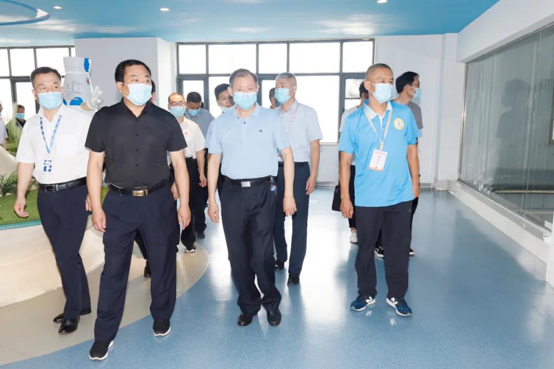 鄭州市安全生產(chǎn)雙重預(yù)防體系建設(shè)現(xiàn)場觀摩會在花花牛乳業(yè)集團(tuán)鄭州分公司召開