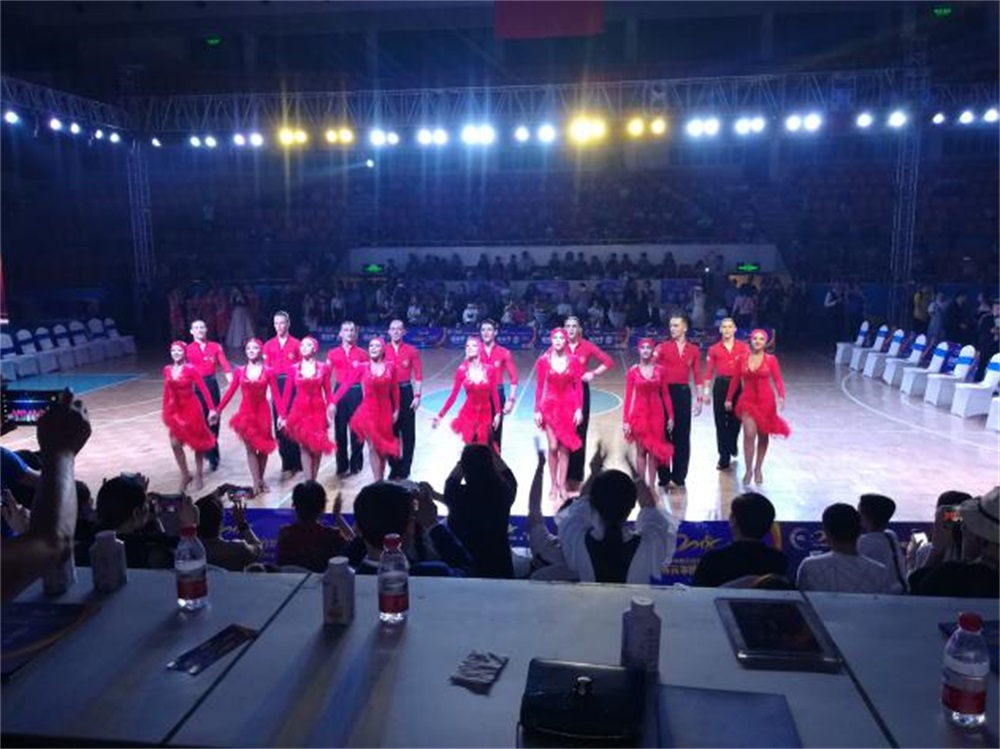 YDC河南中心全國第二屆“藍月獎”暨“花花牛杯” 第七屆中俄舞蹈對抗賽五一勞動節開賽